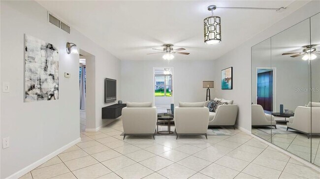 Foto del edificio - 2950 W Bay Dr