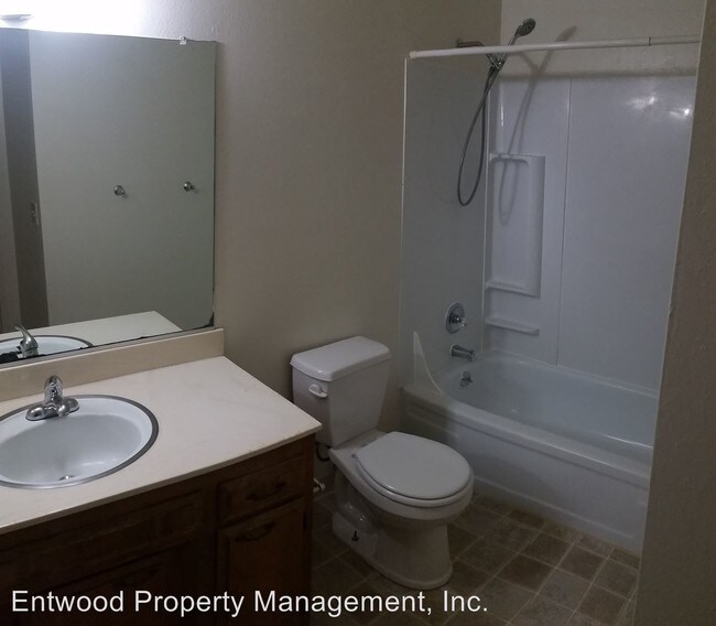 Building Photo - 958 Kovak Ct