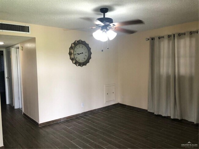 Building Photo - 3409 Ivy Ave