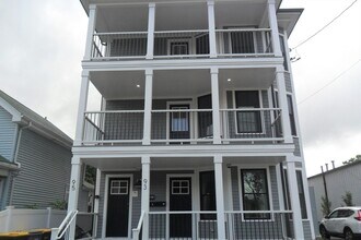 Building Photo - 93 Grant St