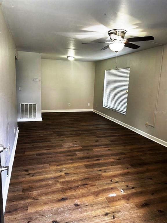 Foto del edificio - 4024 Dream Oak Pl