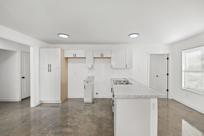 Foto del edificio - 2853-2855 CHOCTAW AVE