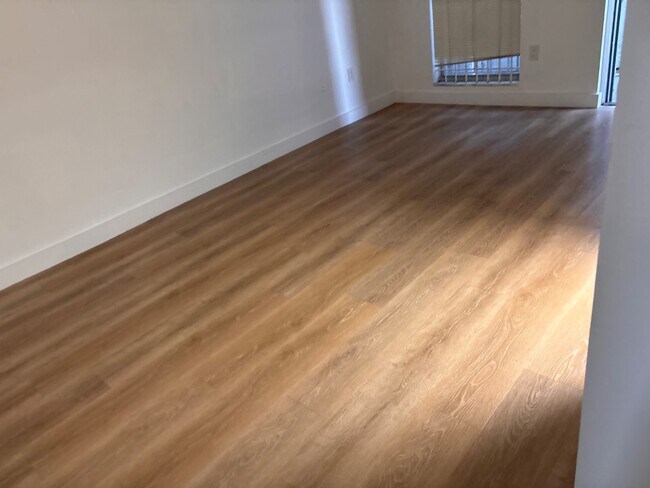 Photo - 305 W 68th St Apartment