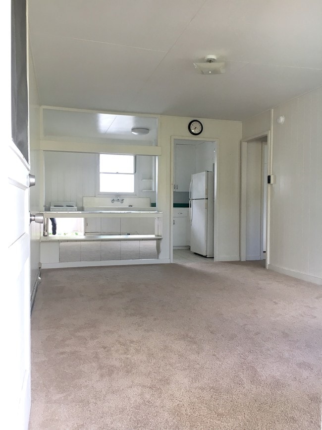 Building Photo - 1612 Anapuni Street Unit E