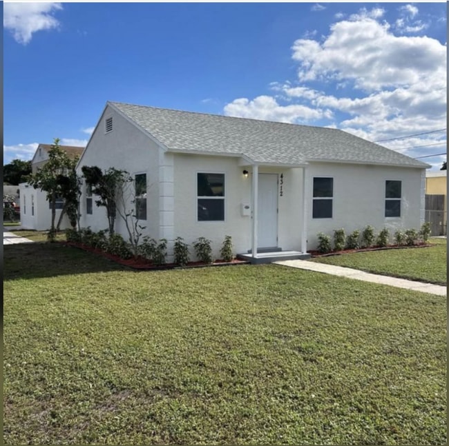 Photo - 4311 avenue House