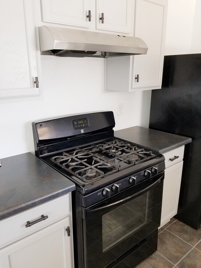 Foto del edificio - 8608 Spotted Pony Ave SW
