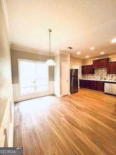 Building Photo - 2736 Halligan Point