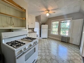 Building Photo - 231 Cato St