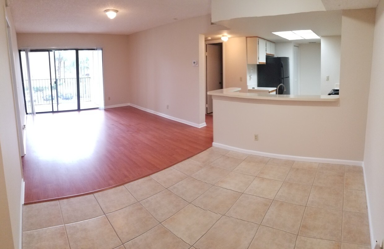 9250 W Atlantic Blvd, Coral Springs, FL 33071 Condo for Rent in Coral