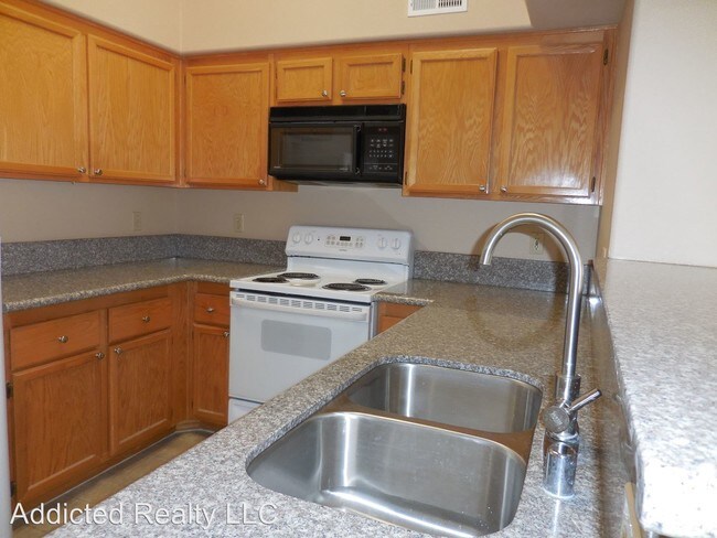 Foto del edificio - 1575 W Warm Springs Rd