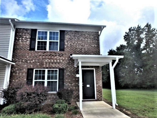 Primary Photo - 103 Wolf Creek Lane