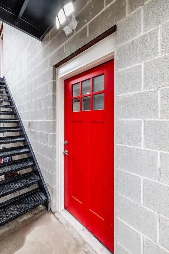 Foto principal - 1232 S Fairfield Ave