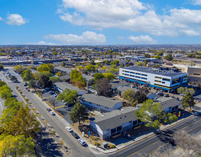 Building Photo - Montecito