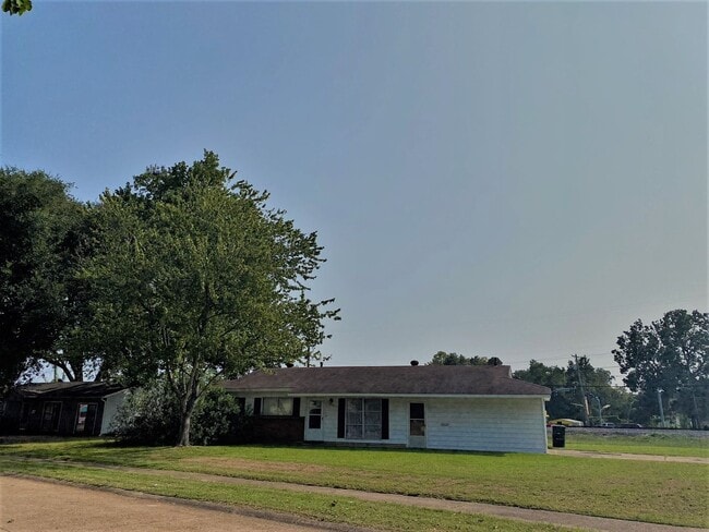 Building Photo - Updated 3 bedroom Bossier City, LA home for lease