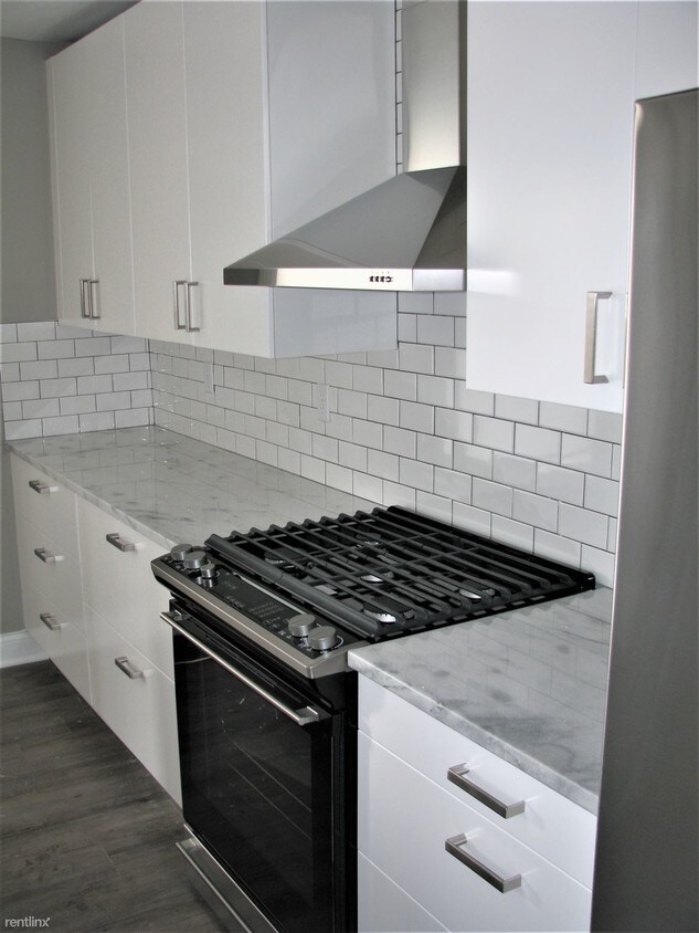 Primary Photo - 2 br, 1 bath Duplex - 65 E Russell St