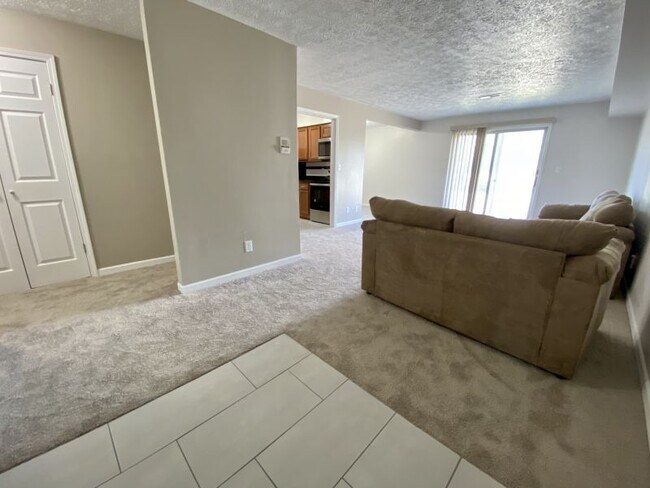 Building Photo - 123 S Regency Dr