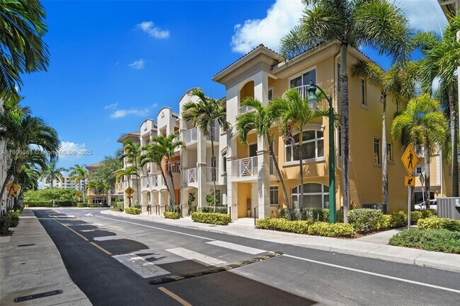 Foto del edificio - 18413 NE 27th Ct