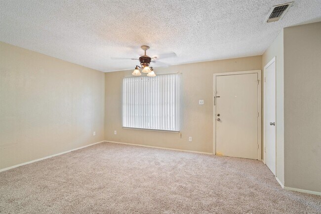 Foto del edificio - 104 Shannon Cir