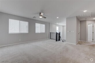 Building Photo - 114 Manzanita Falls Ave