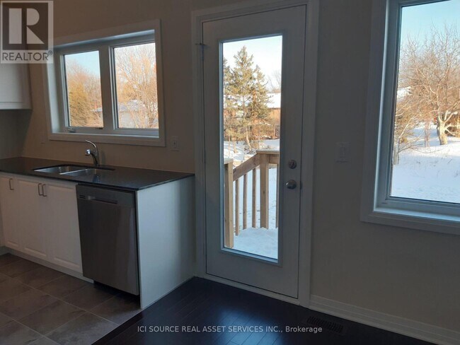 Photo du bâtiment - 4195 Cherry Heights Blvd