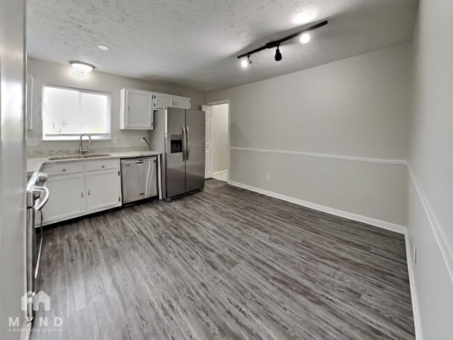 Building Photo - 8212 Autumn Mill Ln