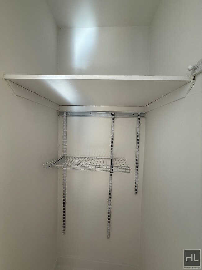 Building Photo - East 61 Street