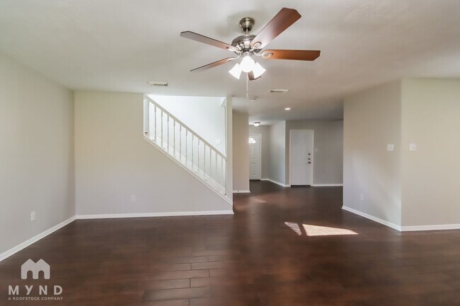 Building Photo - 275 Indian Falls S