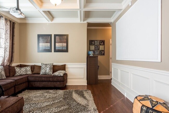 Foto del edificio - 4825 Roseman Trail
