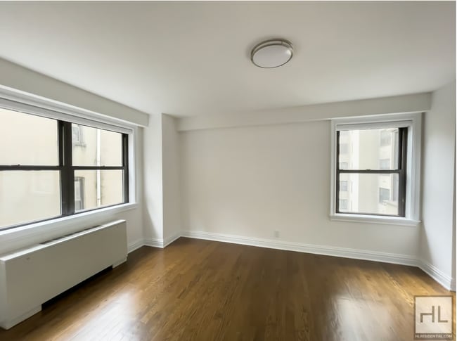 Building Photo - East 89 Street