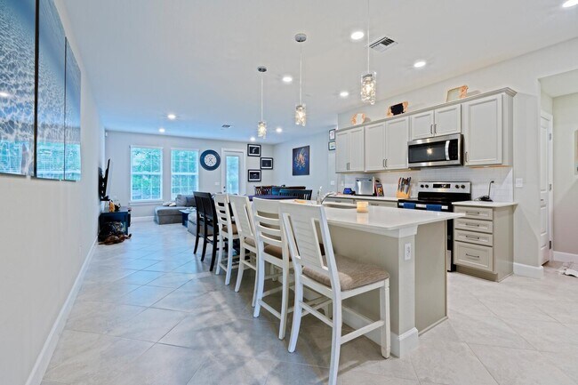 Foto del edificio - 1832 SE Roxy Way