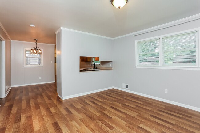 Foto del edificio - 1320 N Cherokee Ave