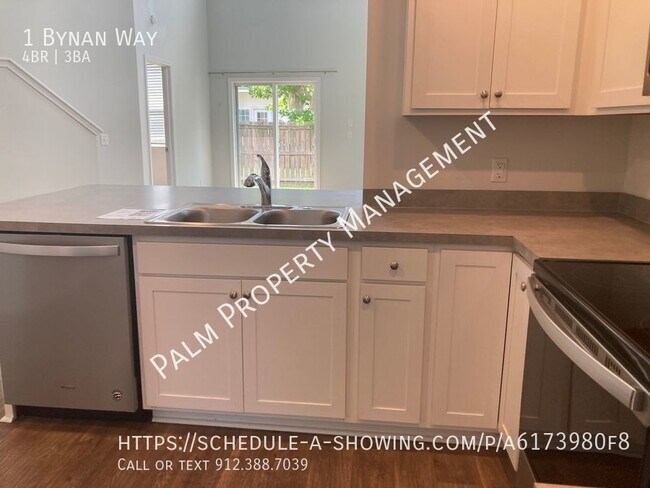 Building Photo - Amazing 4 Bed, 2.5 Bath home with tons of ...
