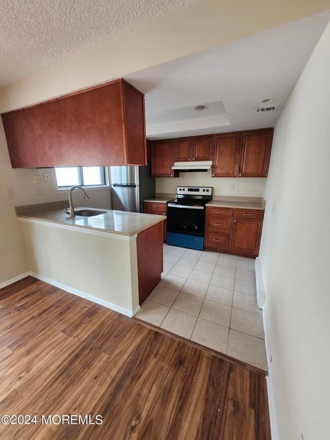 Building Photo - 129B Balsam Plaza