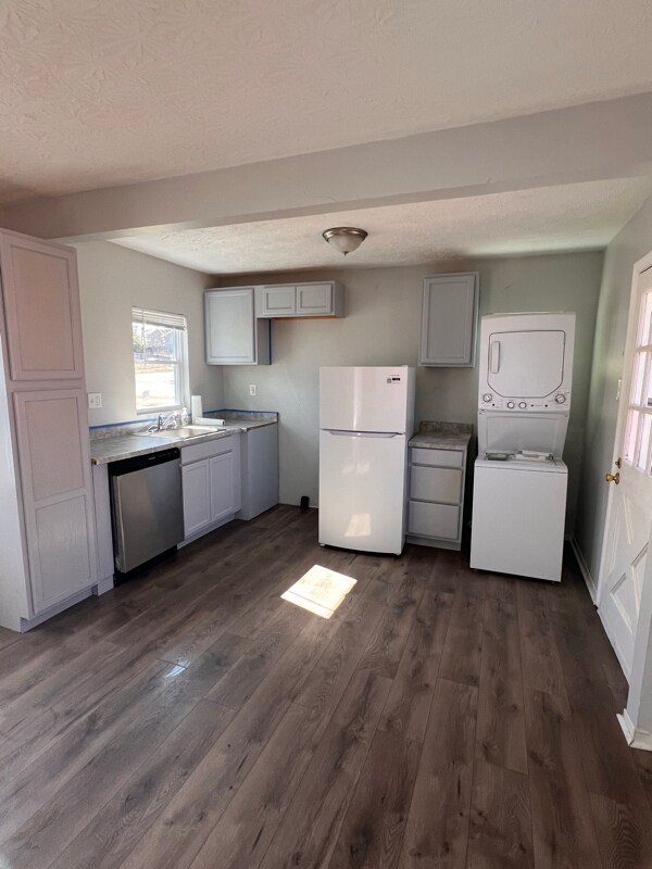 Building Photo - 3790 Barron Ave