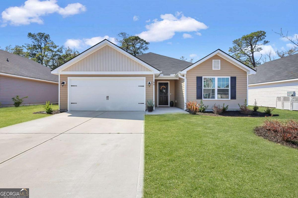 Foto principal - 56 Hayden Dr