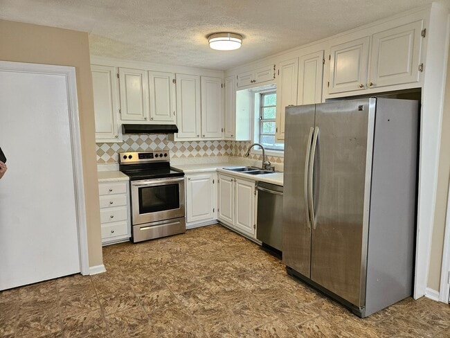 Foto del edificio - Rare 3 bed 2 bath home located in Kennesaw