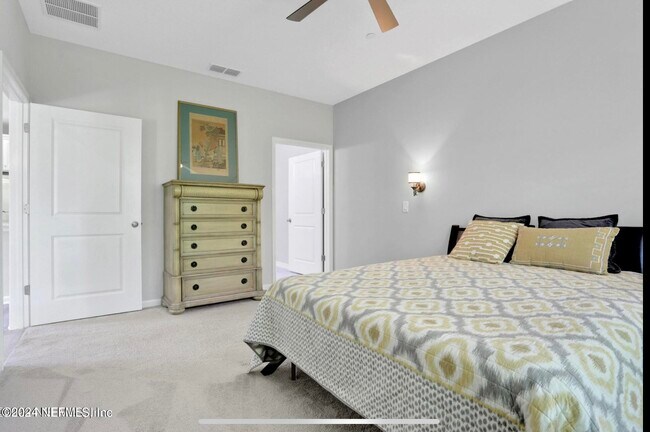 Building Photo - 87 Pindo Palm Dr