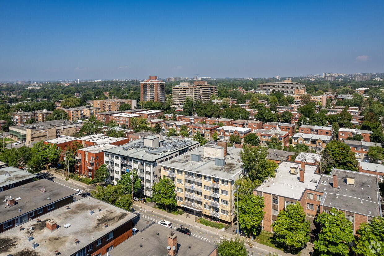 Aerial Photo - 5345 Av Walkley