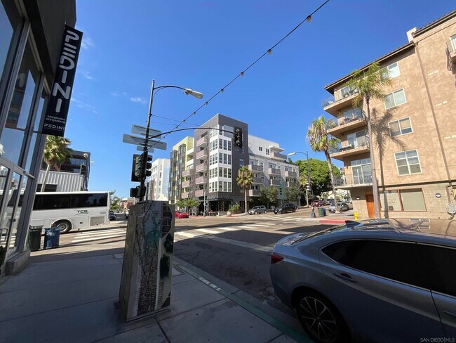 Foto del edificio - 2084 Kettner Blvd