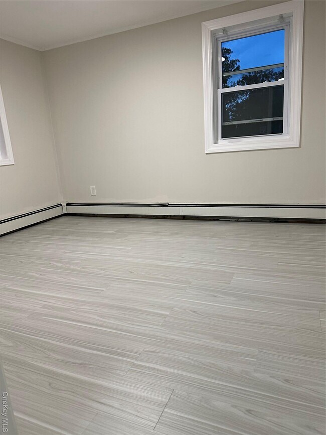 Foto del edificio - 72 Oakmont Ave