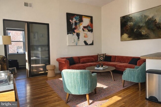 Foto del edificio - 407 S 10th St