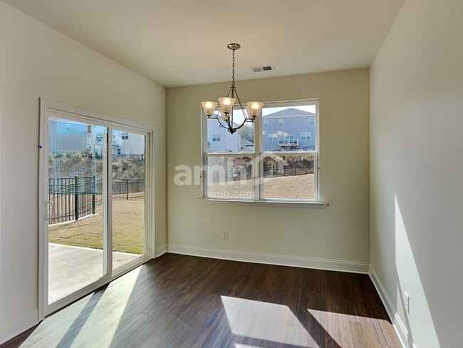 Foto del edificio - 6238 Bridlewood Ln