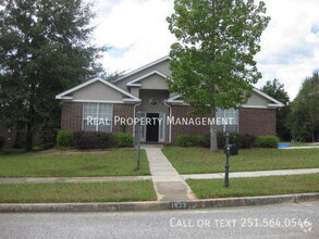 Building Photo - 1622 Parkmoor Ct