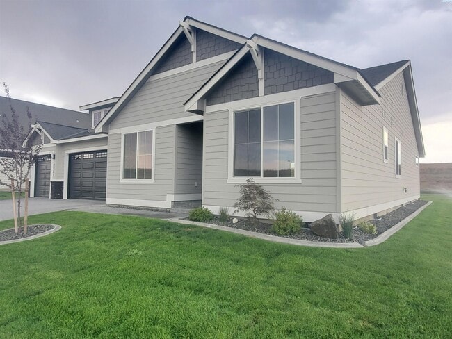 Building Photo - Brand New South Orchard Subdivision Rental