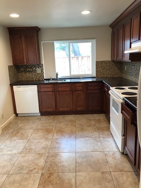 Building Photo - 11625 Wildflower Ct
