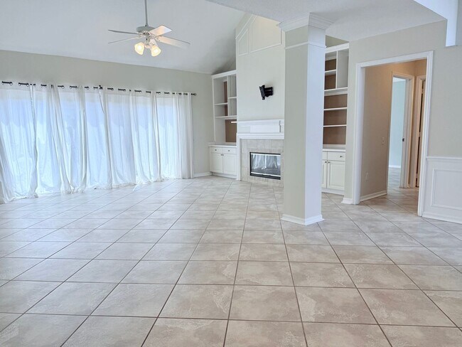 Foto del edificio - $2200 | 3-Bedroom 2.5-Bath Single-Family H...