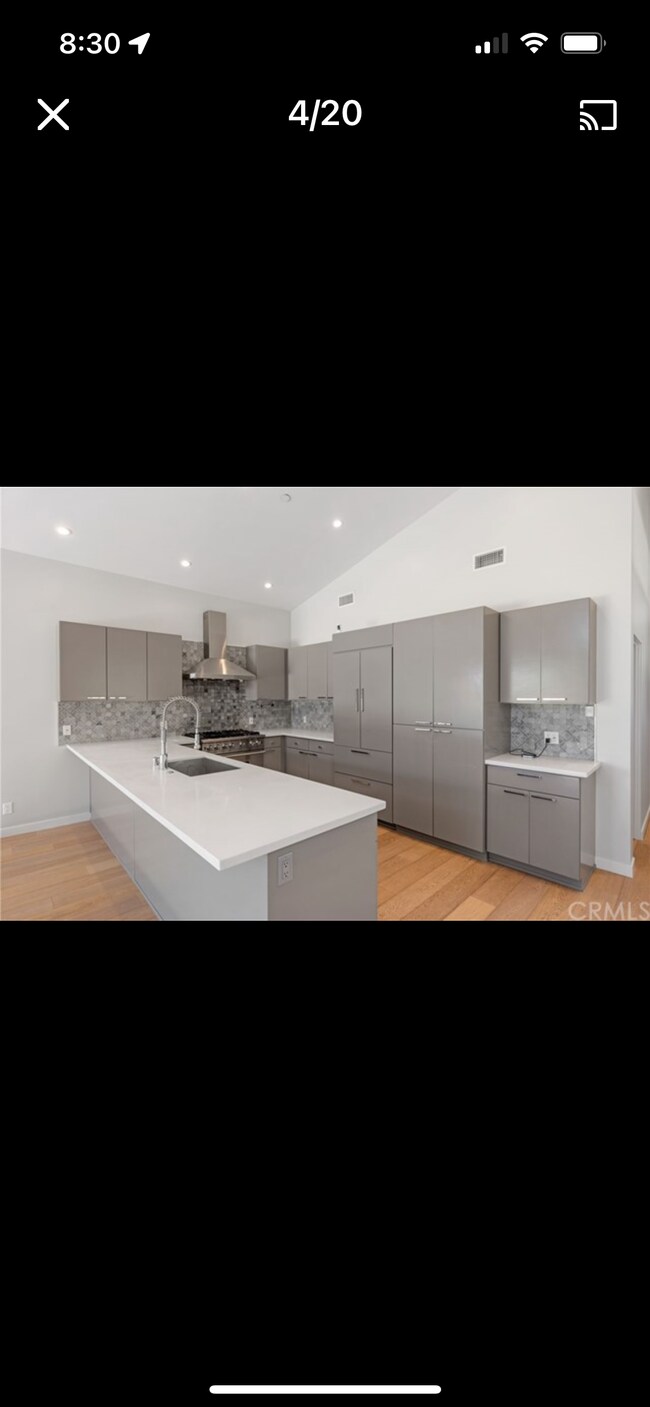 Building Photo - 720 Rosecrans Ave