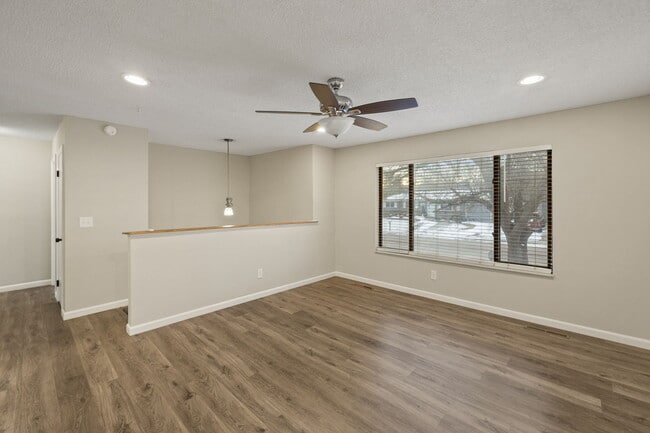 Foto del edificio - 1875 Shawnee Dr