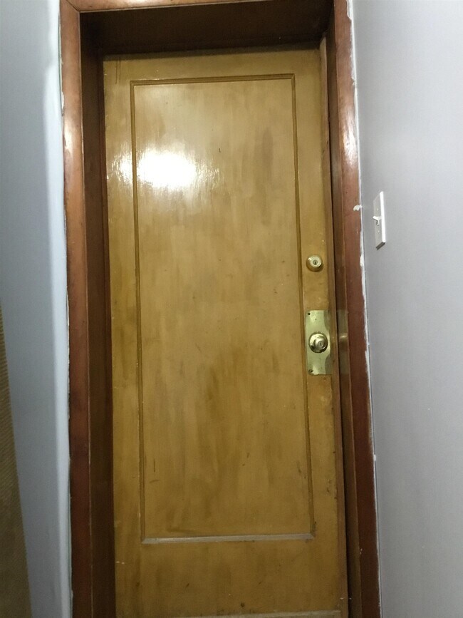 Foto del edificio - 1407 70th St