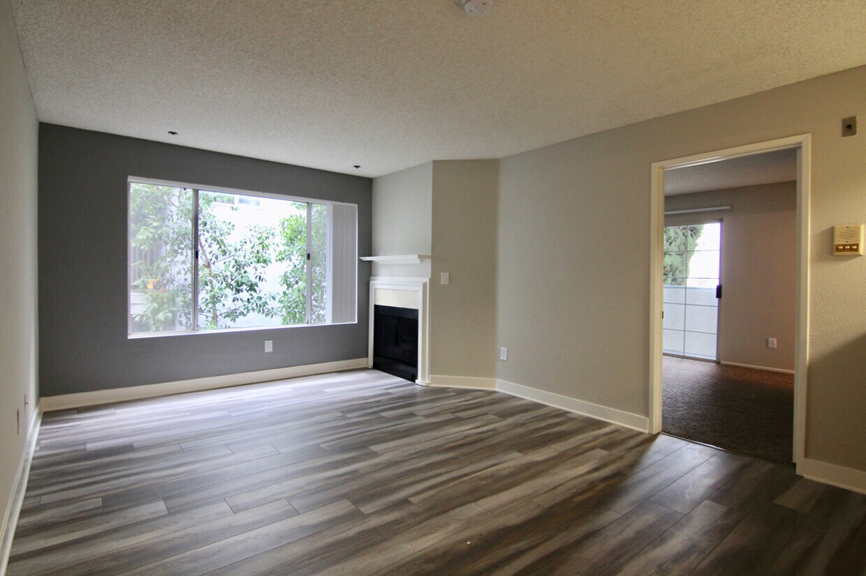 Foto principal - 4619 Tilden Ave